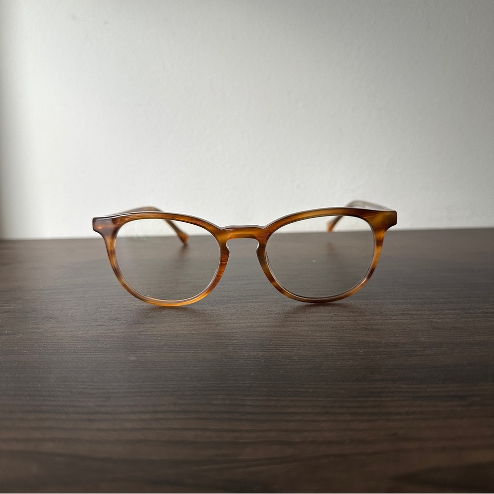 Brown Retro Round Glasses with Timeless Appeal